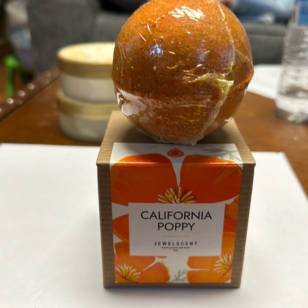 Jewelscent bath‎ bomb California poppy